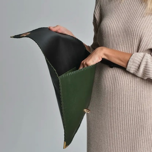 Custom Made Clutches - Picture 3 of 12